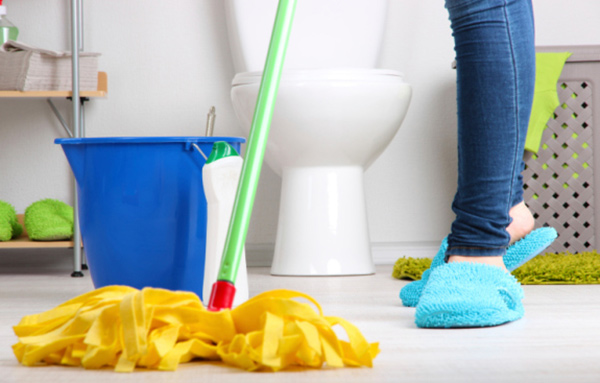 Giữ vệ sinh sạch sẽ đối với toilet gia đình và cả những nơi công cộng